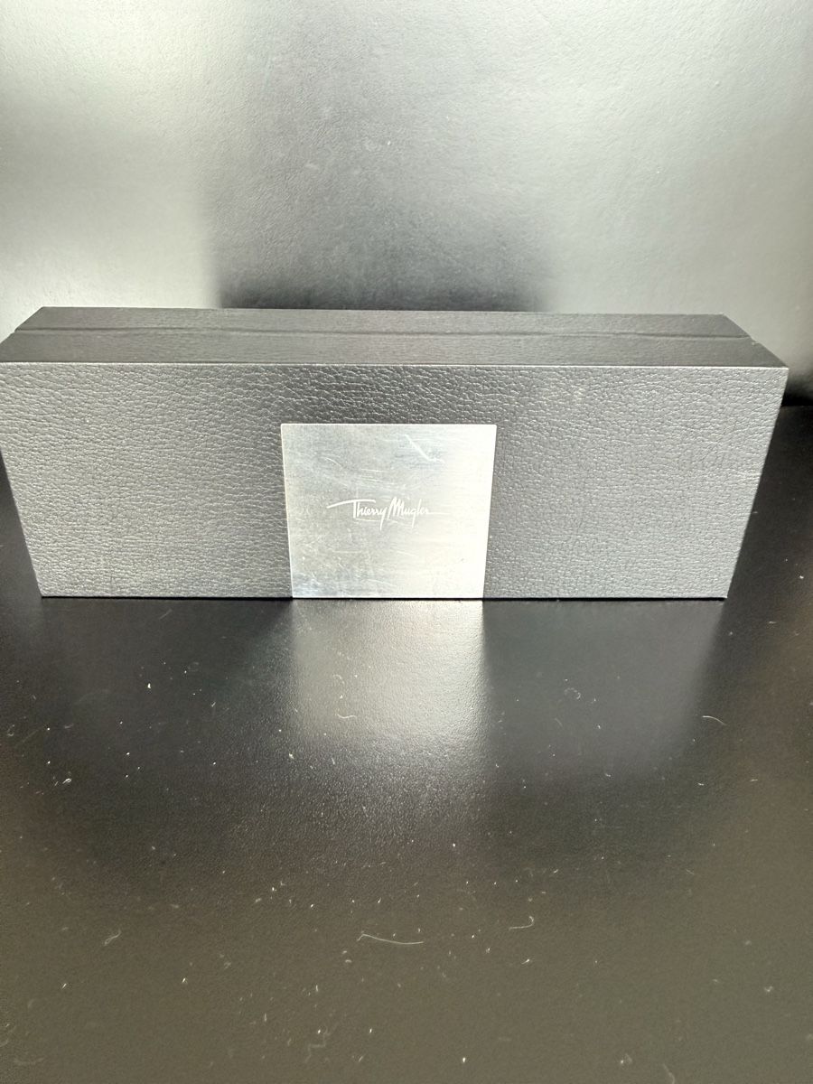 Stifte & Marker: Thierry Mugler Pen Set Black New in Box – Neu (gemäss Beschreibung) aus Kilchberg ZH von san_hs8y 1