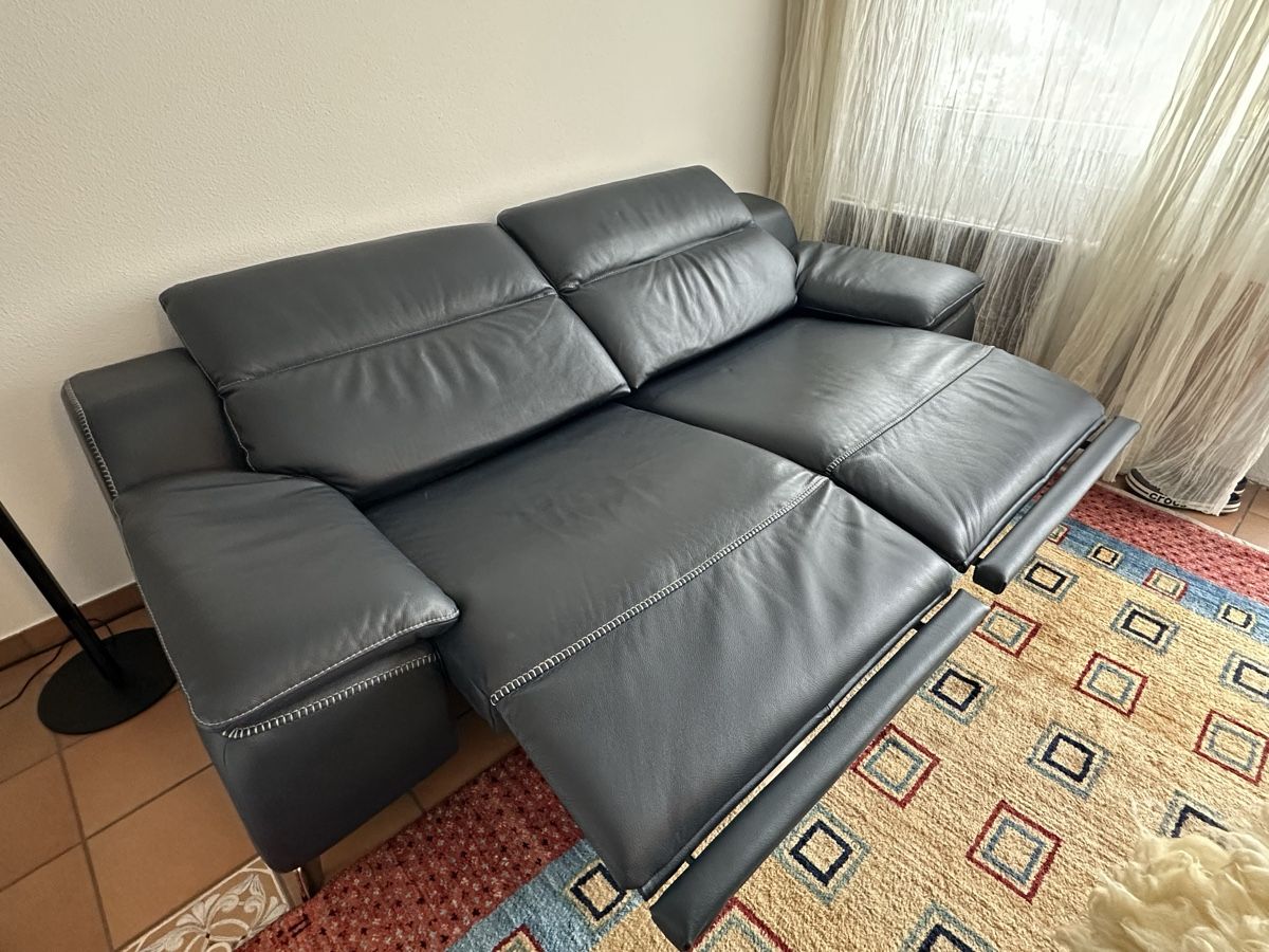 Conforama Sofas: 3er Sofa Conforama Belluno Leder NightBlue – Gebraucht aus Boppelsen von Schoggo3 6