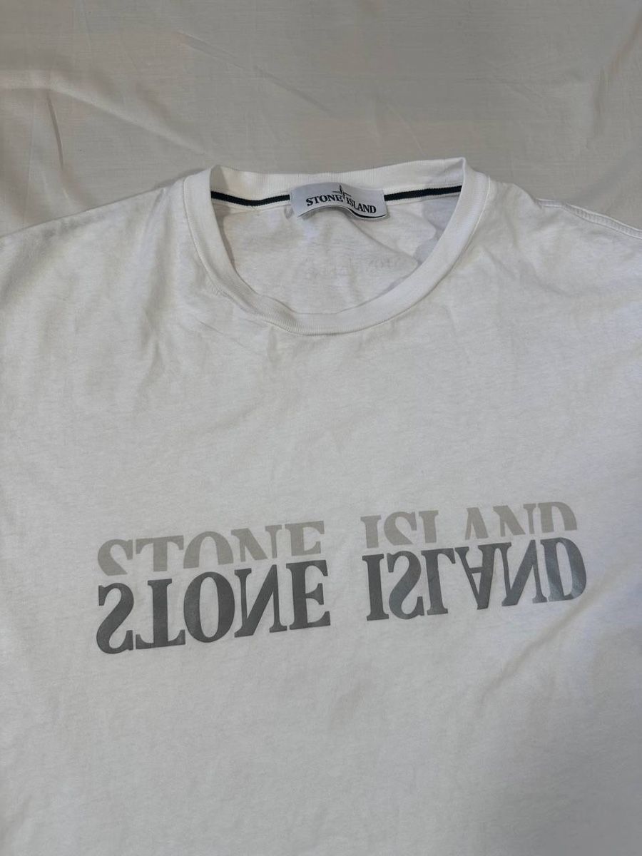 Stone Island T-shirts: Stone Island Tshirt  – D'occasion à Pfäffikon ZH par Nataliia. 3