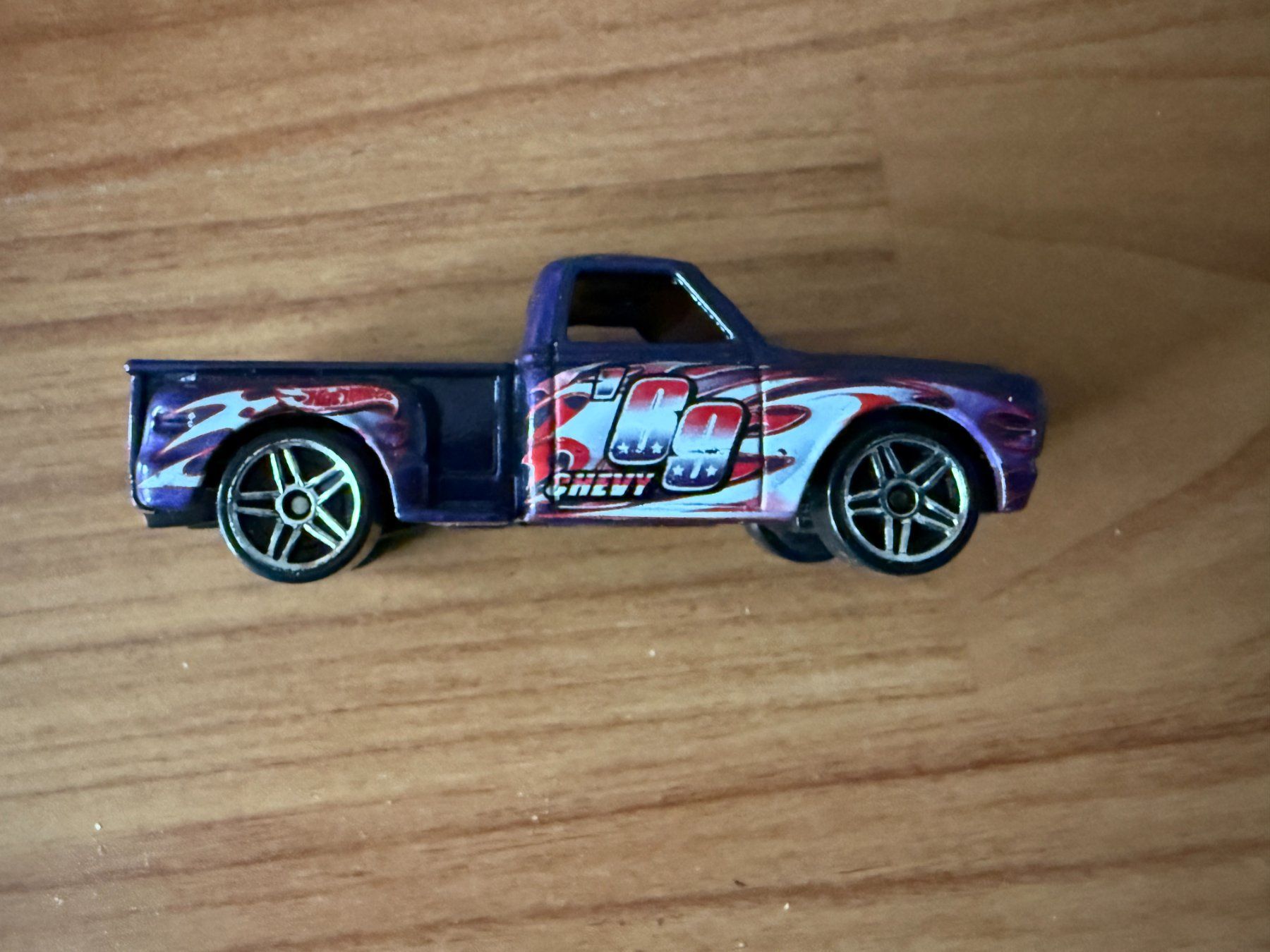 Hot Wheels Modellini d'auto: ’69 Chevy Pickup – Usato da Wängi venduto da squirrelwoman 1