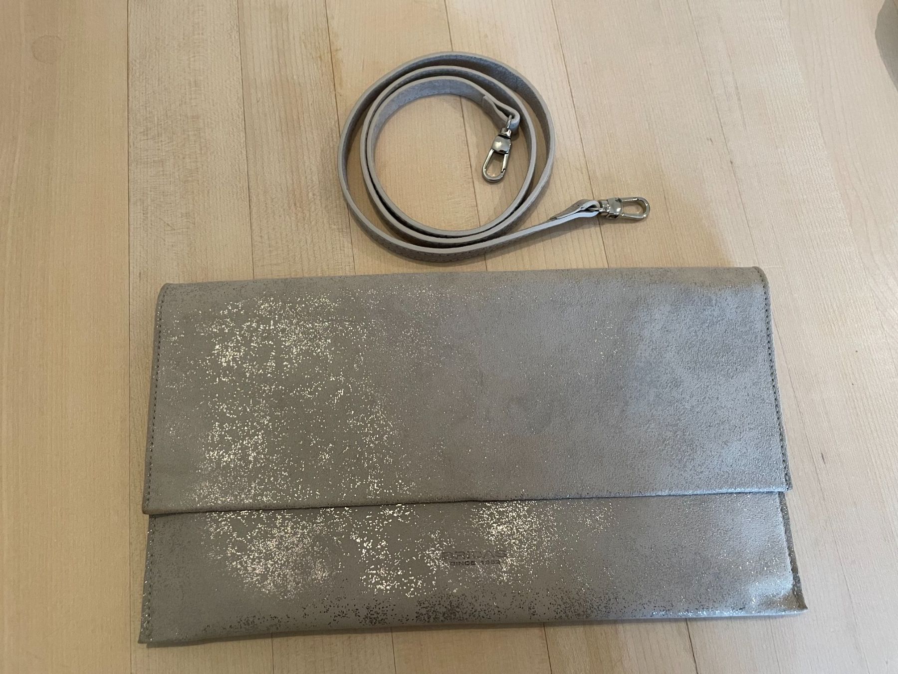 Sacs femmes: Clutch aus Leder von BRIDAS – Neuf (Voir description) à Weiningen ZH par mad_t6dx