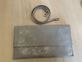 Clutch aus Leder von BRIDAS