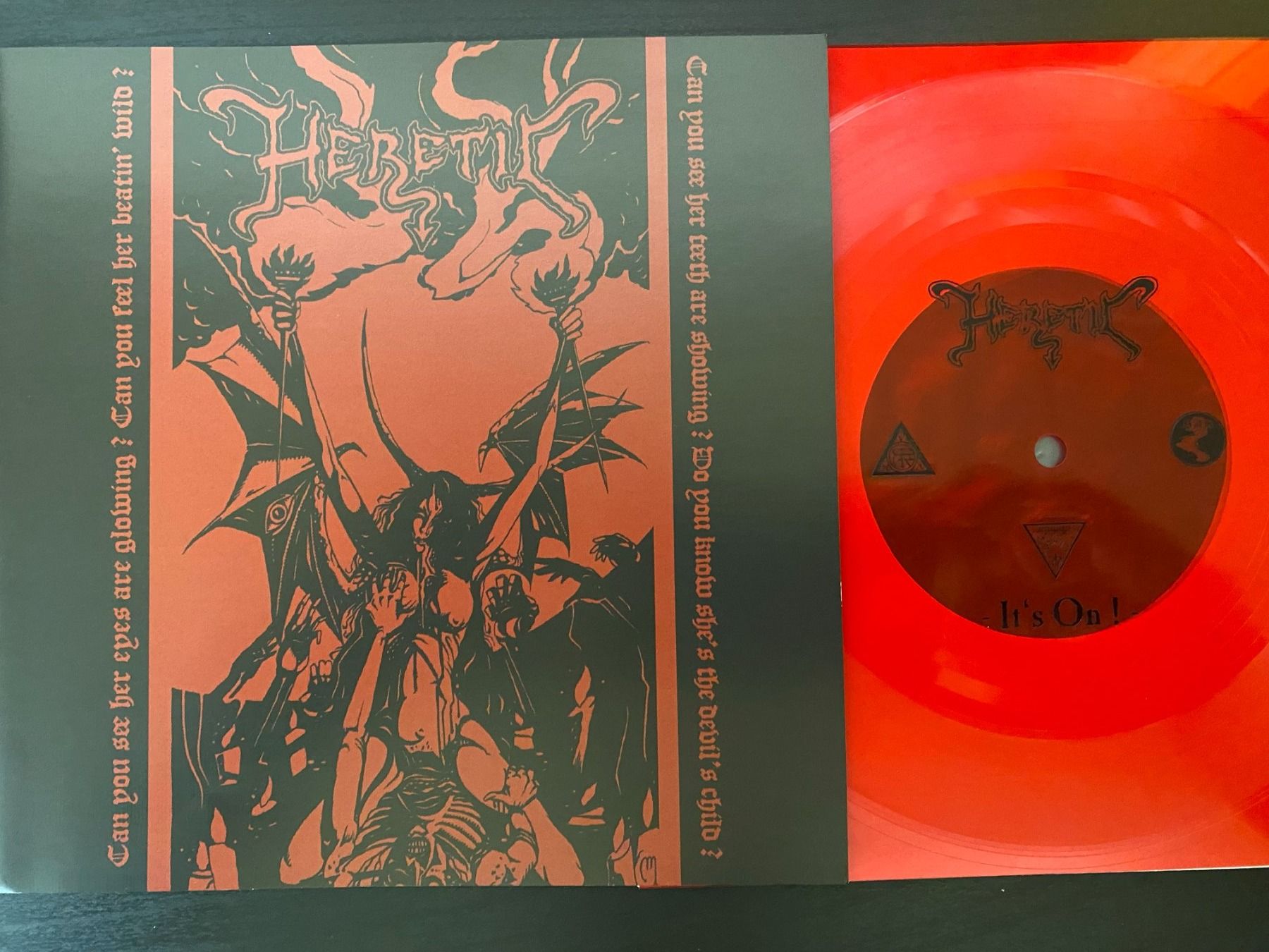 Schallplatten: Heretic – It's On [7" Flexi Disc DE] – Gebraucht aus Tamins von Dark-Skull-Vinyl