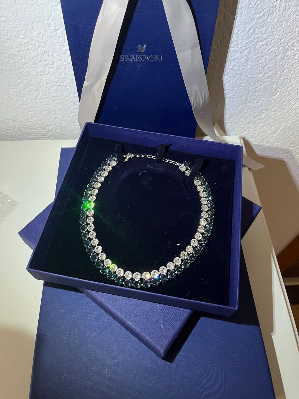 Swarovski Catenine: Swarovski statement Kette, neu, original & original verpackt – Nuovo (secondo la descrizione) da Kirchleerau venduto da Piroska05 1