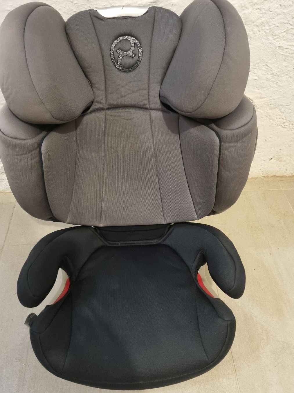 Cybex Auto-Kindersitze: Cybex Solution Q2-Fix Autositz grau 15-36 kg  – Gebraucht aus Basel von ste_2lg2