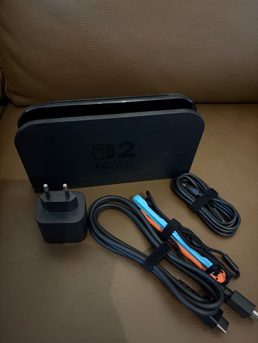 Nintendo Konsolen: Nintendo Switch 2 inclus Controller Pro + Jeux + Étui – Neu (gemäss Beschreibung) aus Meyrin von Samos23 4