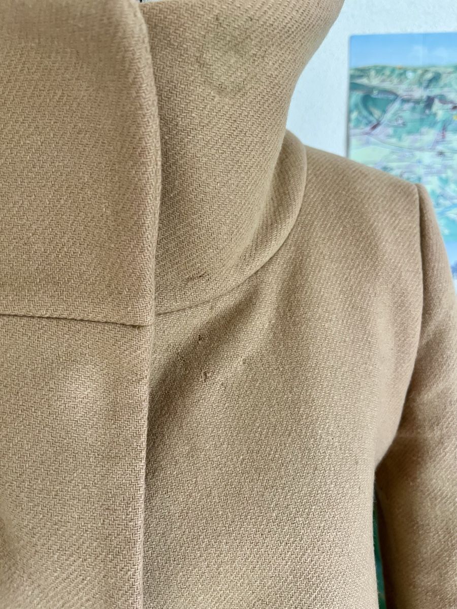Hallhuber Cappotti: Schicker Herbstmantel Gr. 36 beige Hallhuber – Usato da Aarburg venduto da Petite-closet-Loop 4