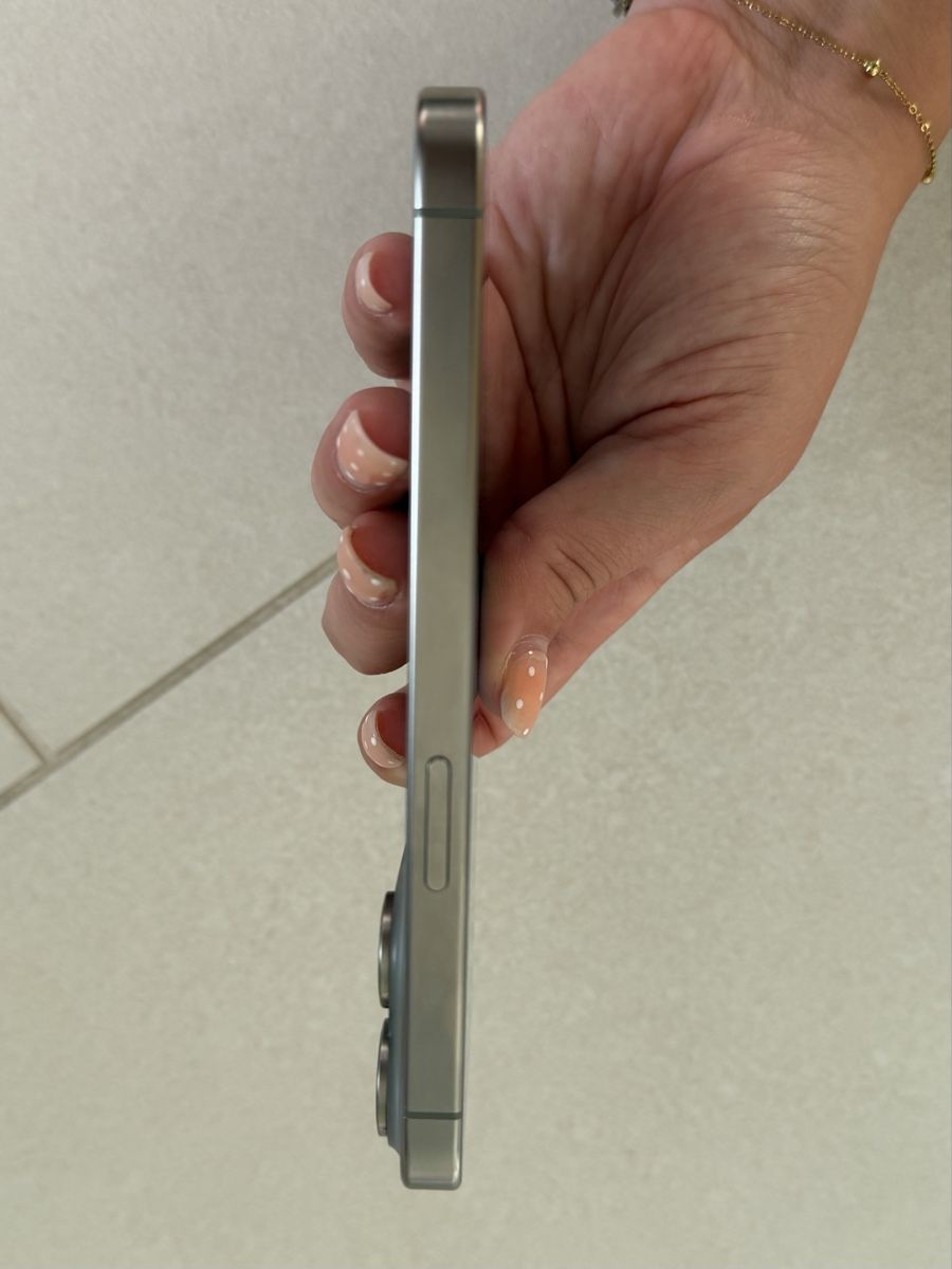 Apple Portables: iPhone 15 pro 128GB  – D'occasion à Meisterschwanden par tab_6bgl 2