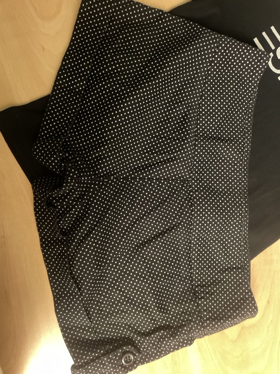 Esprit Lots de vêtements: Schwarzes Esprit Sommerset Gr.M – D'occasion à Obergerlafingen par cabo4 2