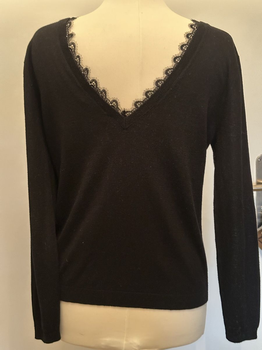 Zara Maglioni & Felpe: ZARA - V-Pullover mit Spitzenausschnitt Gr. L, black – Usato da Dübendorf venduto da san_tt6m 3