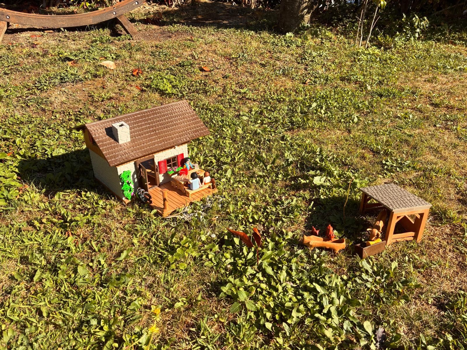 Playmobil Giocattoli: Chalet de Playmobil – Usato da mont sur rolle venduto da vilascar 1