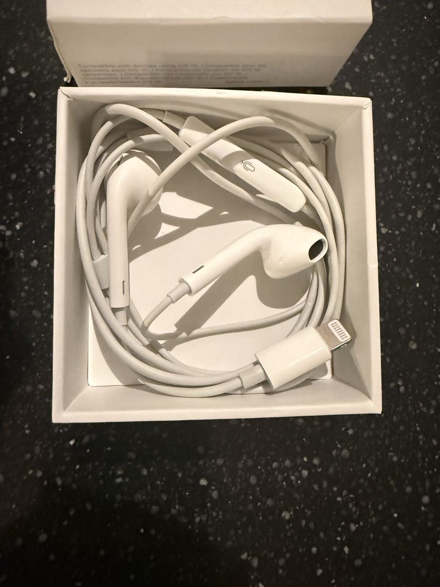 Apple Casques audio: Apple Earpods  – D'occasion à Claro par KarinS84 1