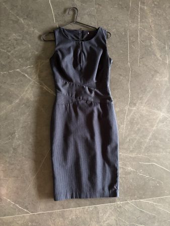 Elegantes Etuikleid, Gr. 36, Dunkelblau - Top Zustand!