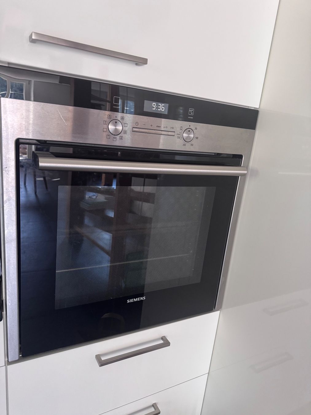 Siemens Forni: Einbaubackofen 60 cm – Usato da Oberthal venduto da CHG80