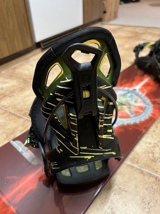 Top Snowboard mit flow Bindung 5