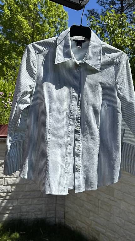Camicette: H&M Bluse hellblau gestreift Gr. 40 – Usato da Reinach BL venduto da Enodel