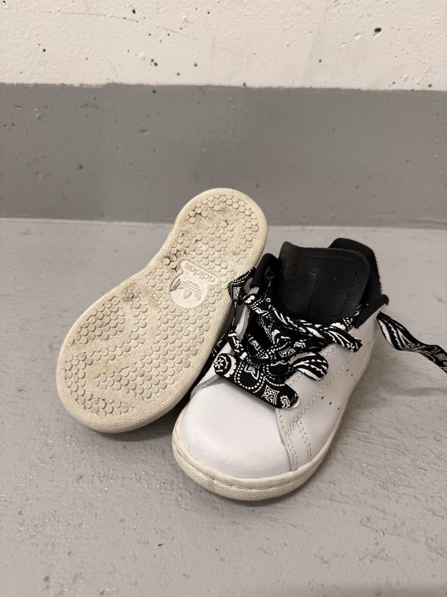 Adidas Scarpe per ragazzi: Adidas Stan Smith 23 – Usato da Urdorf venduto da nicofficial 1