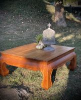 Schöner quadratischer Opiumtisch 