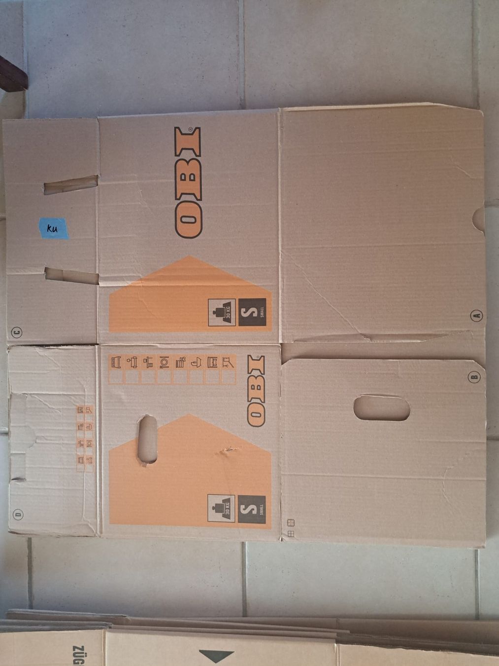 Cartoni: Moving boxes of various sizes, used condition – Usato da Holderbank AG venduto da car_vyg5 1