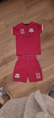 Trikot mit Hose Wales Gr 128 -135 cm NEsu