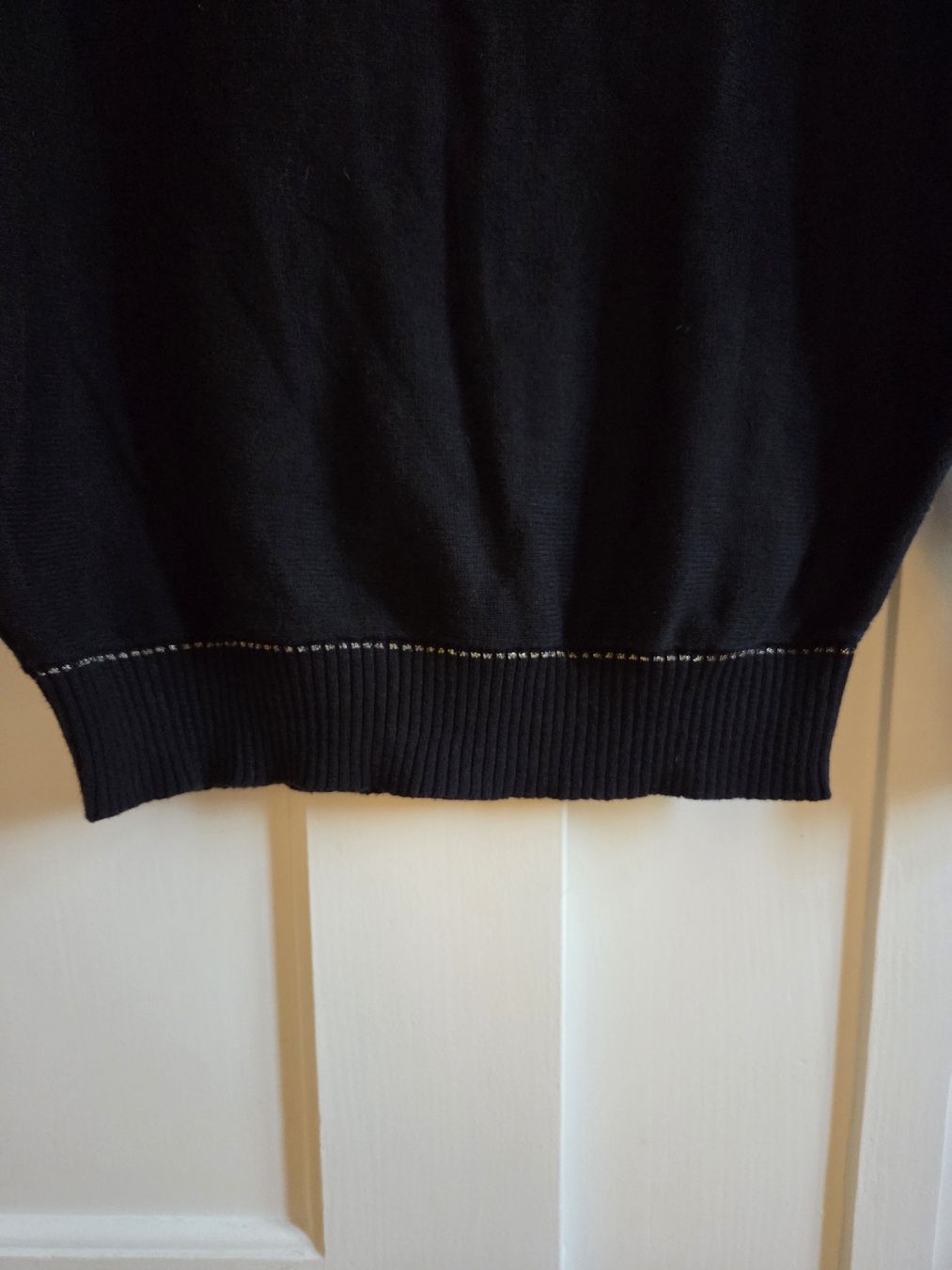 Only Maglioni & Felpe: Only Pullover - Schwarz/Gold - Grösse XS Neuwertig – Nuovo (secondo la descrizione) da Bern venduto da Tashmi_BE 3