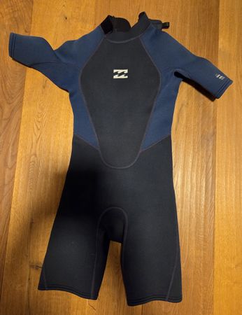 Billabong Neoprenanzug Kinder Grösse 12 guter Zustand