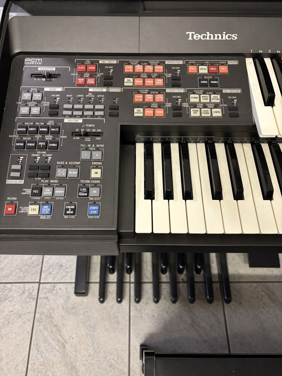 Technics Musikinstrumente: Technics Heimorgel SX-EX30 Keyboard Orgel mit Stuhl – Gebraucht aus Bellmund von Bietu 1
