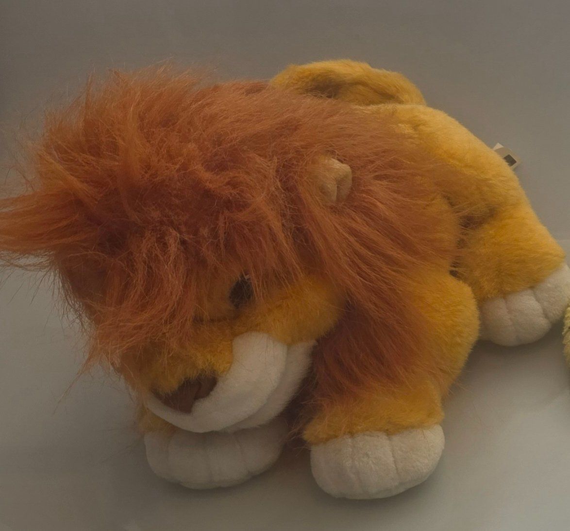 Giocattoli: Peluche Roi lion Disney – Usato da Jouxtens-Mézery venduto da ger_hpd5 1
