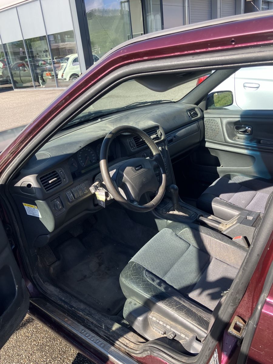 Volvo Automobili: Volvo V70 2.5 LPT – Difettoso da Rothrist venduto da Hunziker4852 4