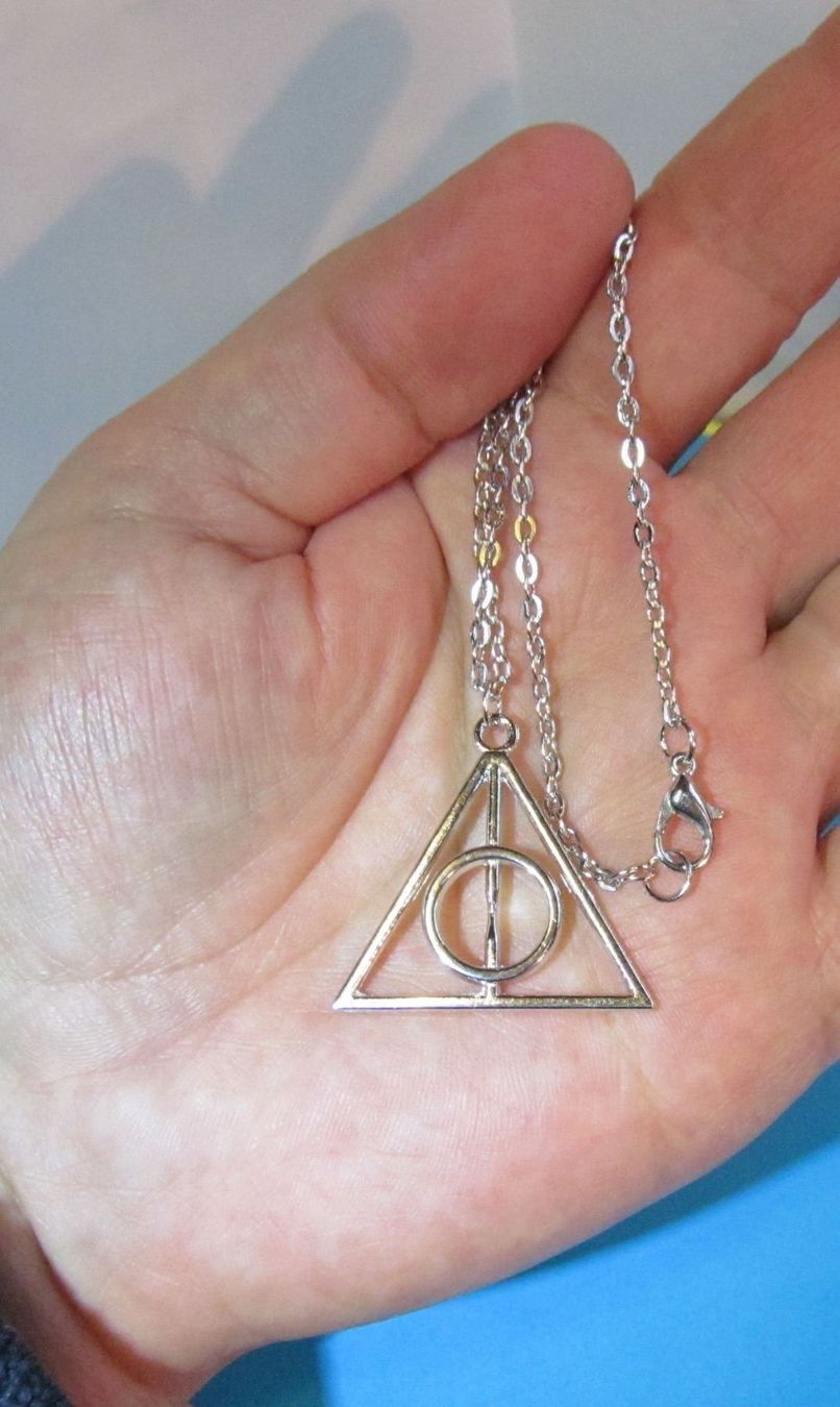 Ketten: Harry Potter Halskette mit Deathly Hallows silbern – Neu und originalverpackt aus St. Margarethen TG von ursk10 6