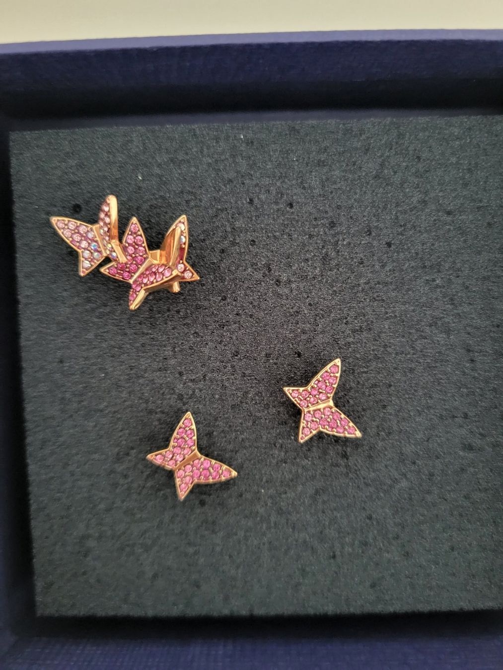 Swarovski Ohrringe & -stecker: Swarovski Ohrringe - Schmetterlinge – Neu und originalverpackt aus Zürich von sueth 1