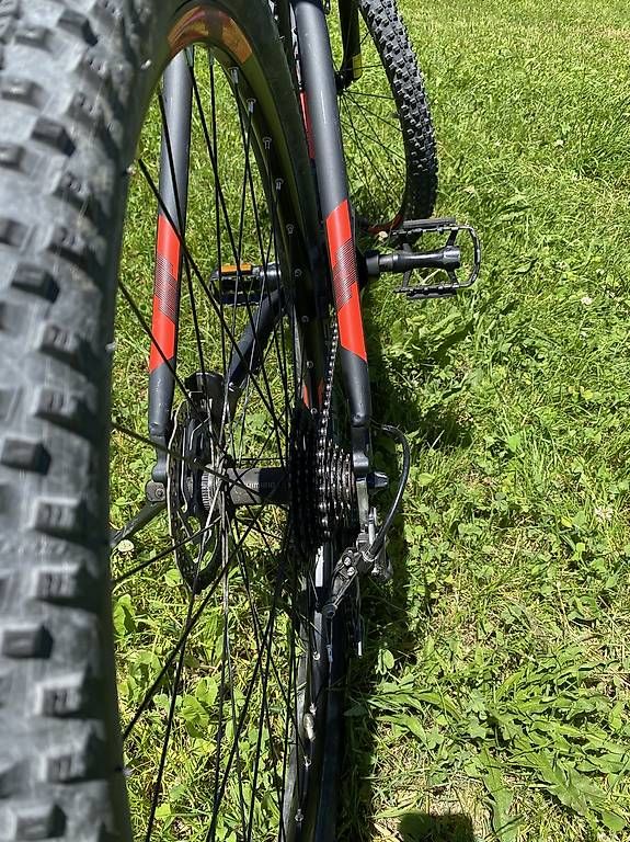 Biciclette: Mountain Bike schwarz – Usato da Gähwil venduto da rog_w8d2 3