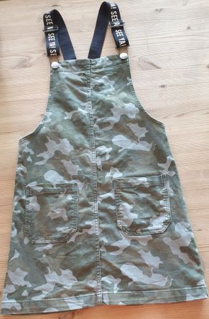 Latzkleid Gr. 140