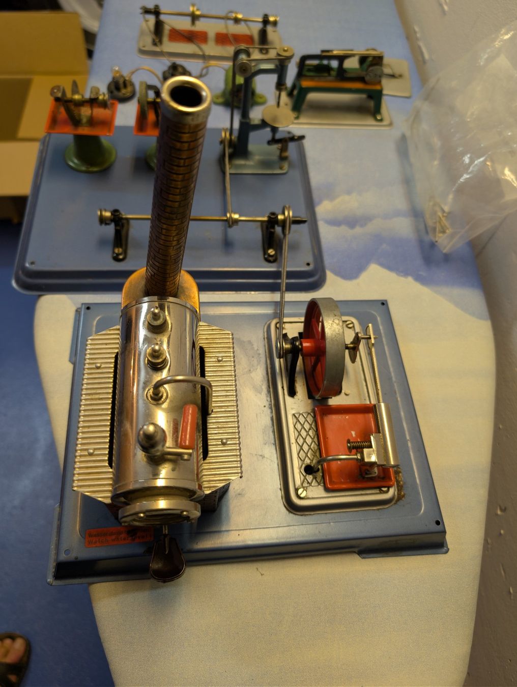 Spielzeuge: Modellmotor Dampfmaschine – Gebraucht aus Bürglen TG von Haesu5