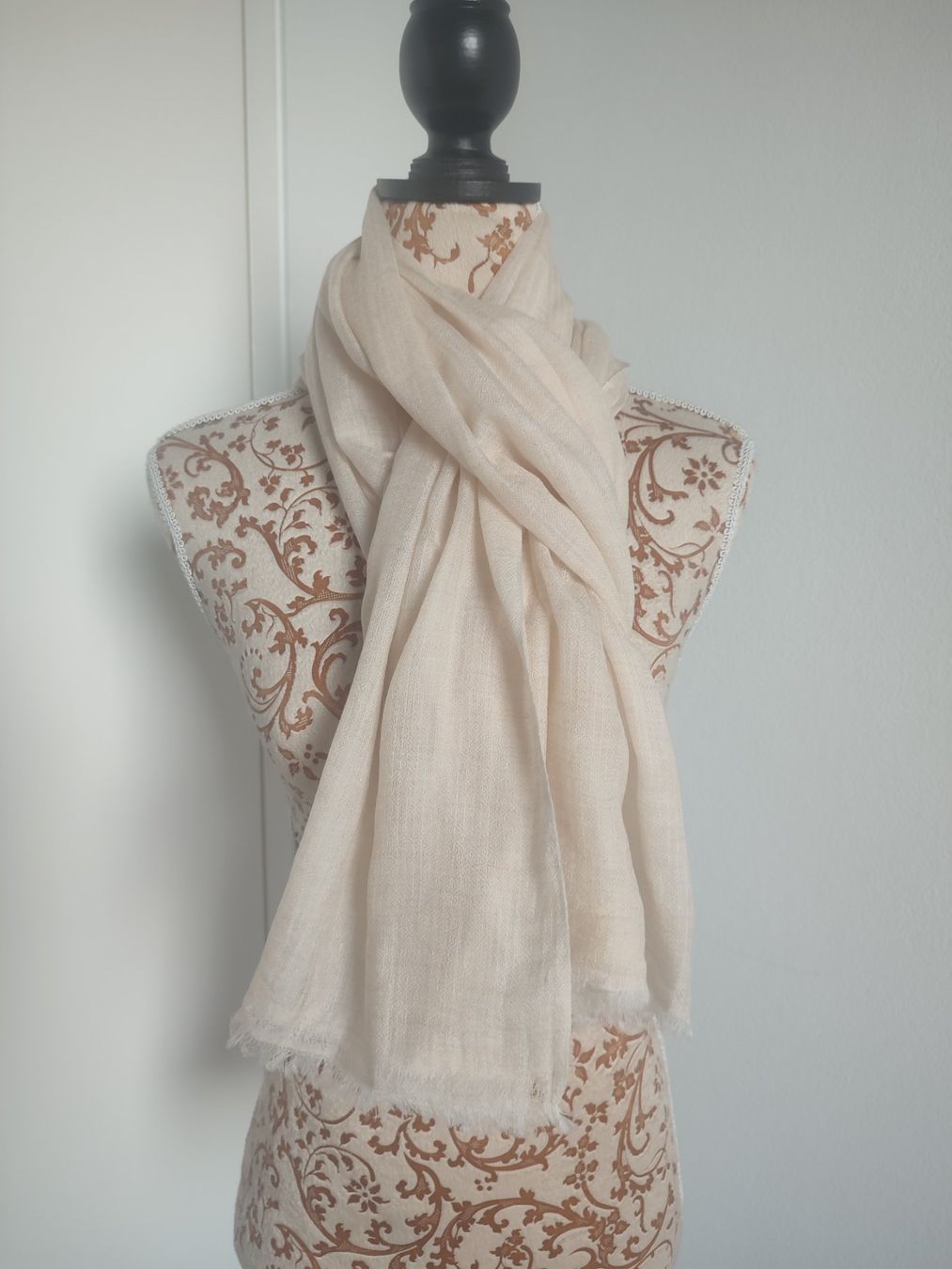 Foulard & Sciarpe: CACHEMIRE 100% – Nuovo (secondo la descrizione) da Arzo venduto da Mima70