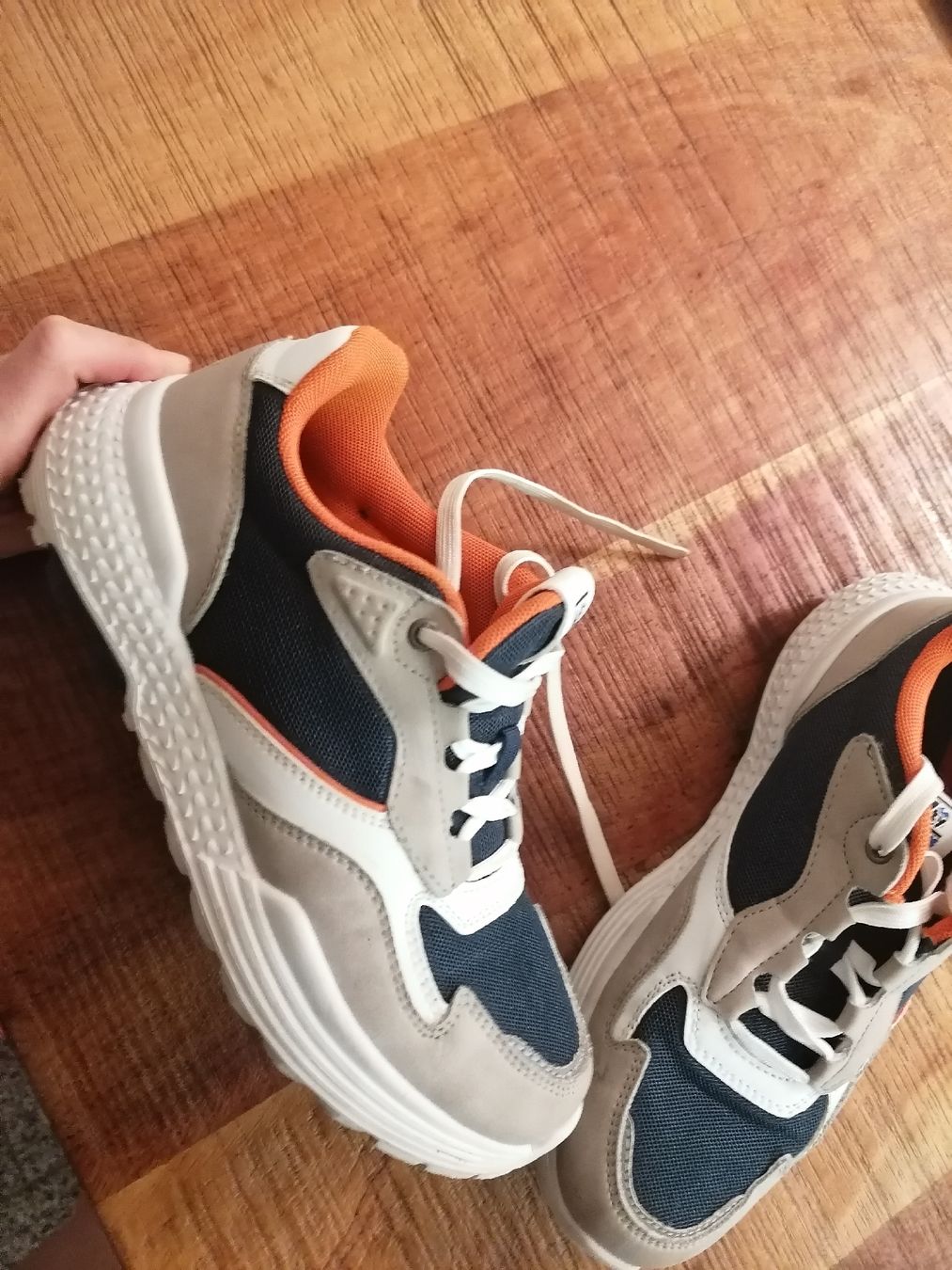 Scarpe per ragazzi: Turnschuh kids gr. 38 – Usato da Sempach venduto da .1SecondBrands. 1
