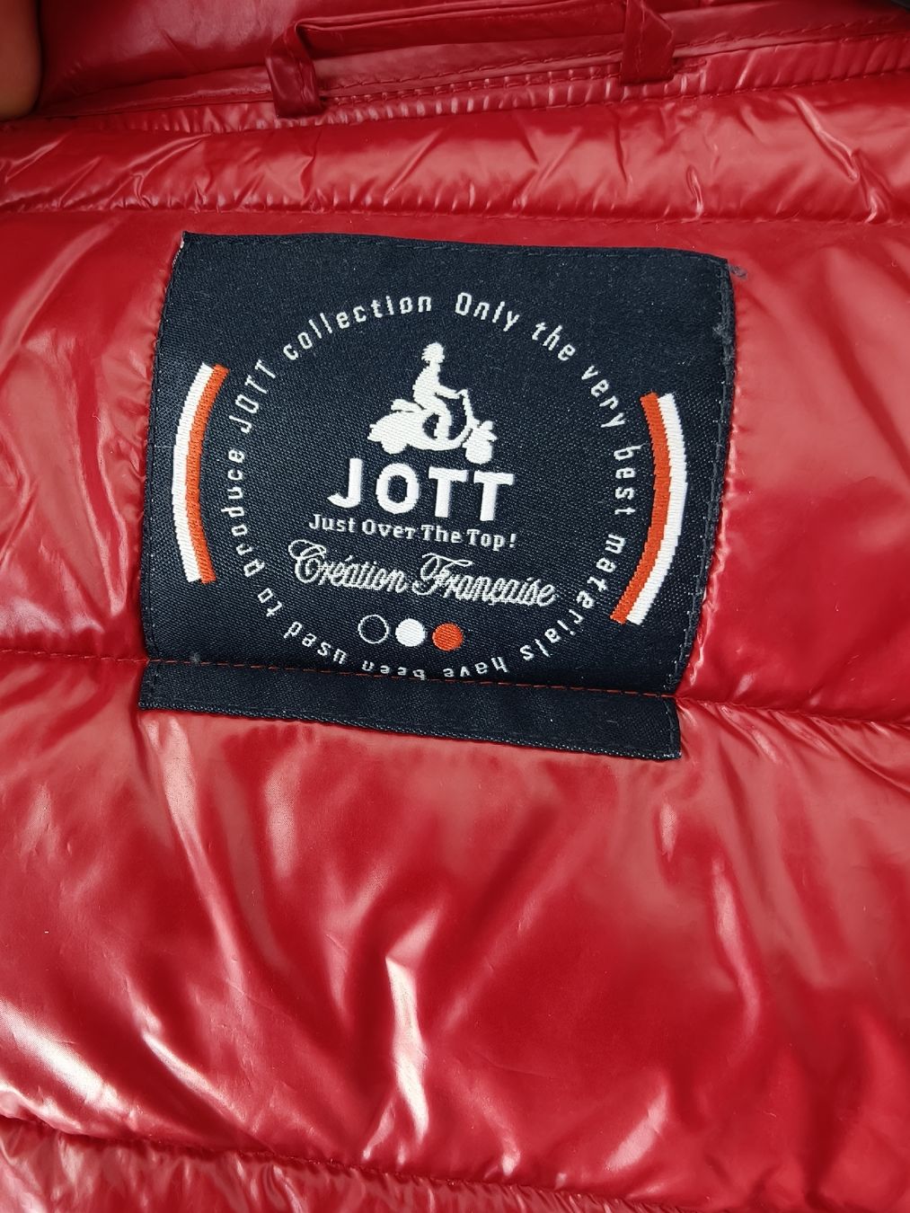Jott Vestes: JOTT Daunenjacke rot mit Echtpelz Grösse S – Neuf (Voir description) à Sulgen par pen_hf7f 6