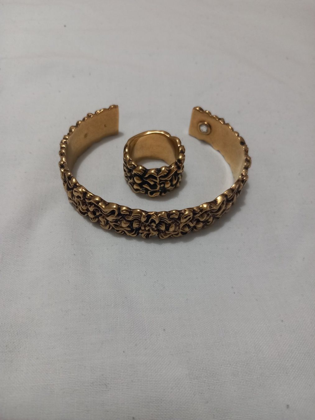 Gucci Bracciali & Braccialetti: Gucci ensemble bracelet et bague "Lion Mane" – Usato da Le Grand-Saconnex venduto da Rgt87