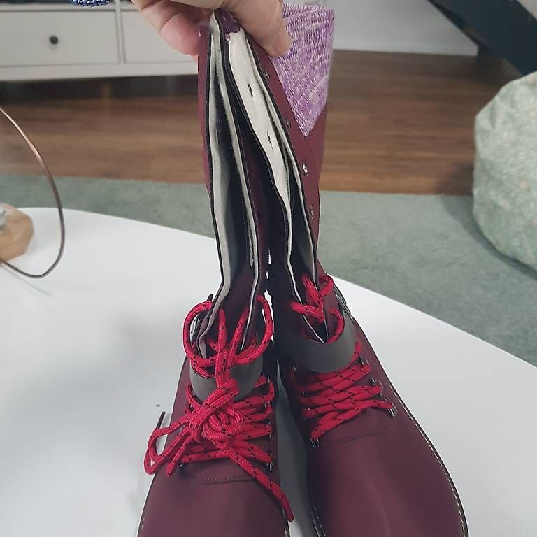 Scarpe da donna: Neue Winterstiefel, weinrot, Gr.41 – Usato da Adelboden venduto da Bemako 3