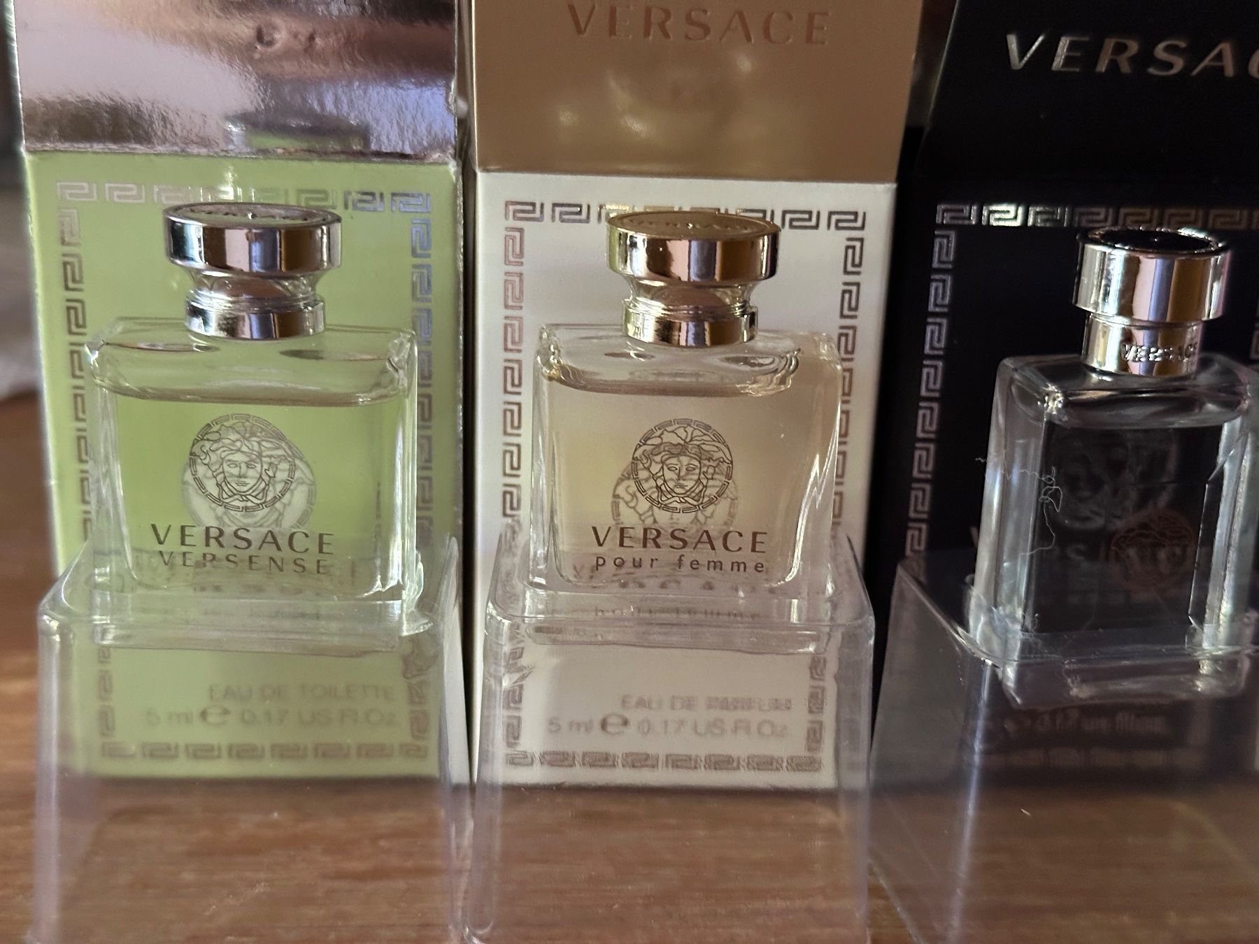 Flacons: Parfumminiaturenset Versace, neu – Neuf avec emballage d'origine à Aarburg par flacon05 3