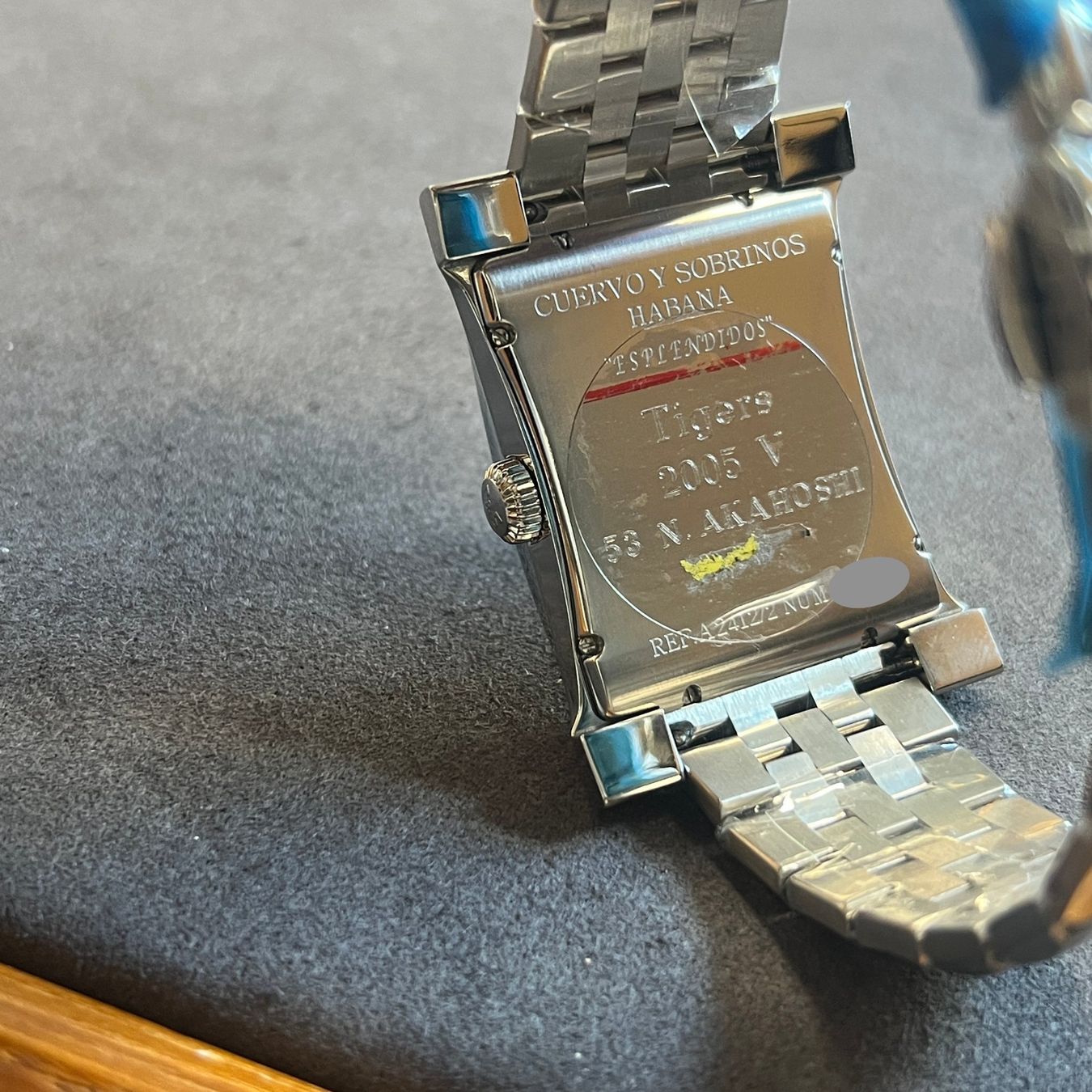 Orologi: Cuervo Y Sobrinos Esplendidos Black Dial A2412/2 – Usato da Carouge GE venduto da Watchaser 4