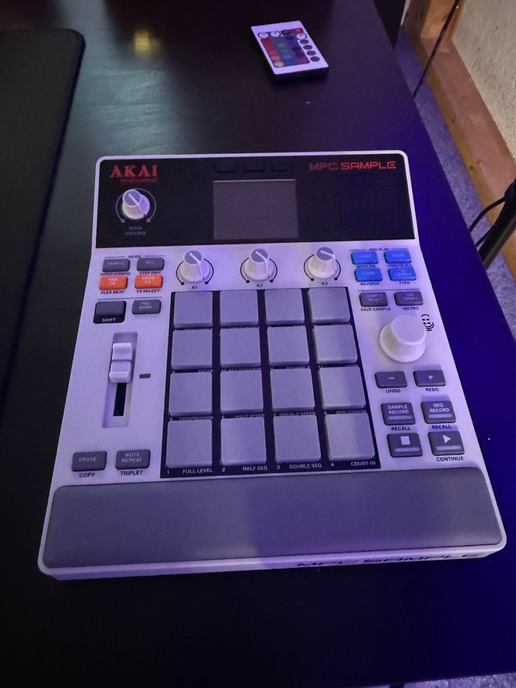 Strumenti musicali: Akai MPC Sample – Nuovo (secondo la descrizione) da Möhlin venduto da thrillagain 1
