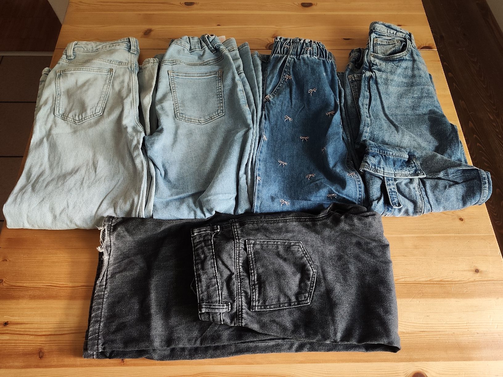 Kleiderpakete & -sets: Mädchen Kleiderset 134/140 – Gebraucht aus Rafz von patti03 1