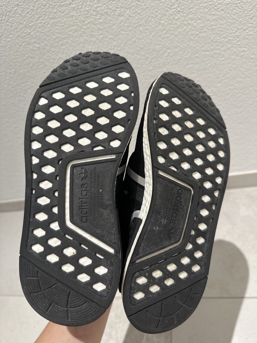 Adidas Damenschuhe: Adidas Damen NMD schwarz – Gebraucht aus Zug von Hehe 4