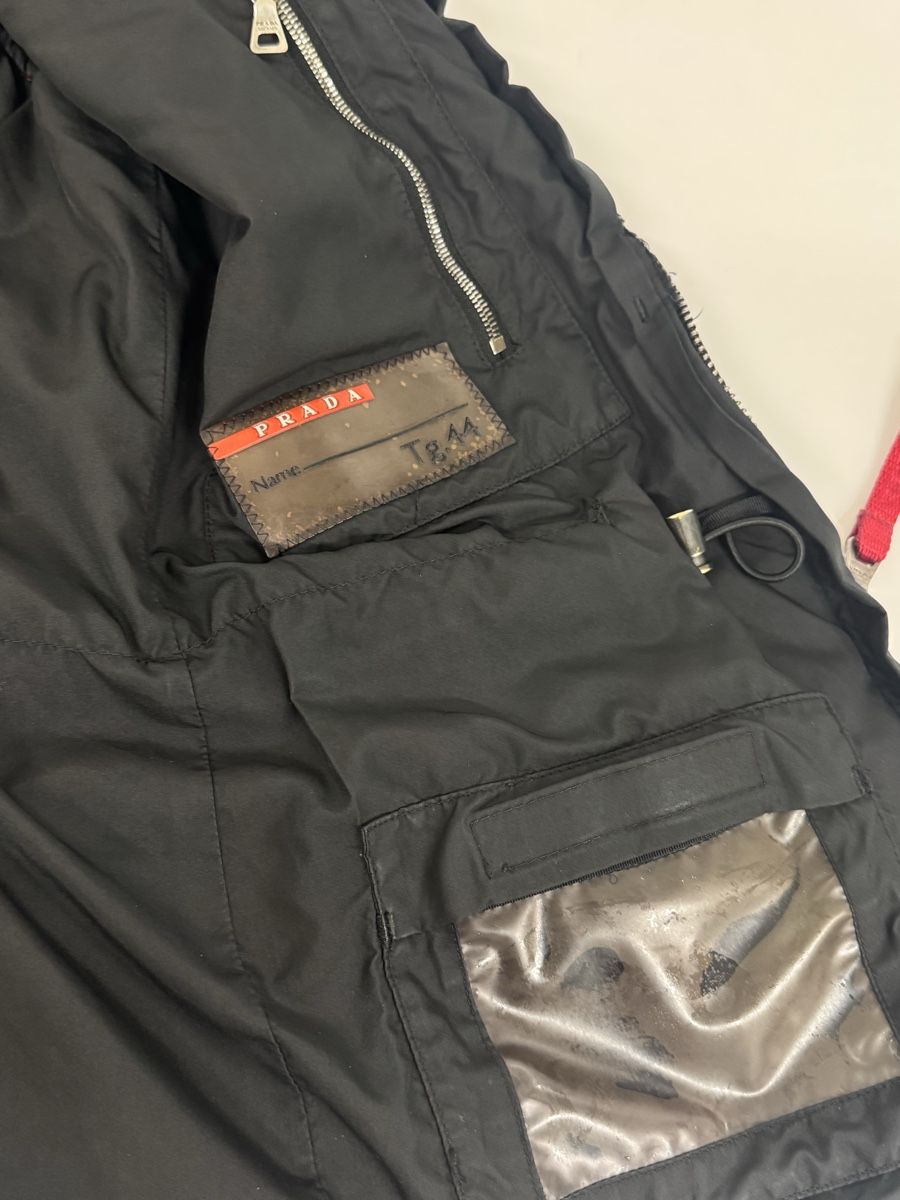 Prada Jacken: Prada Black Puffer Jacket, Size 44, Light – Gebraucht aus Rümlang von Fox_19 9