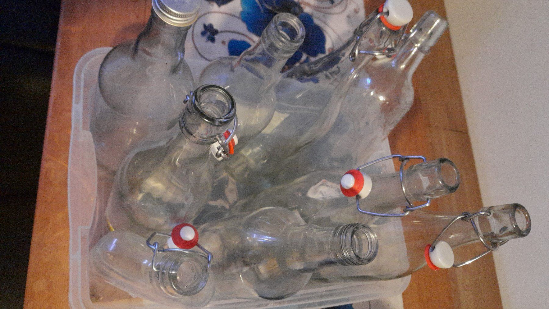 Sonstiges Geschirr & Gläser: Glasflaschen 1L – Gebraucht aus Niedermuhlern von Rana8