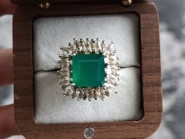 Élégante Bague Cocktail – Onyx Vert & Halo de Cristaux