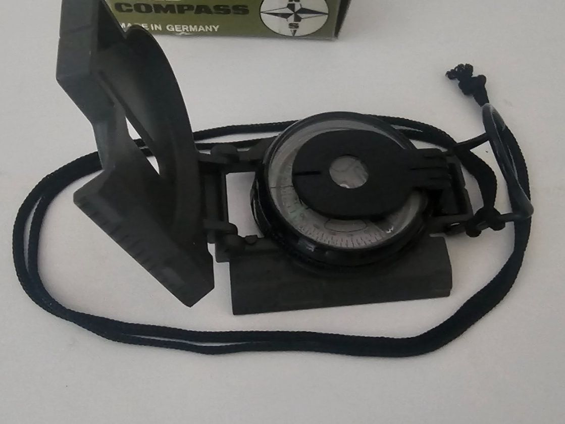 GPS & Strumenti di misurazione: Gepflegter TFA Feldkompass Marschkompass mit Original Box! – Usato da Pfäffikon ZH venduto da eric0113 3
