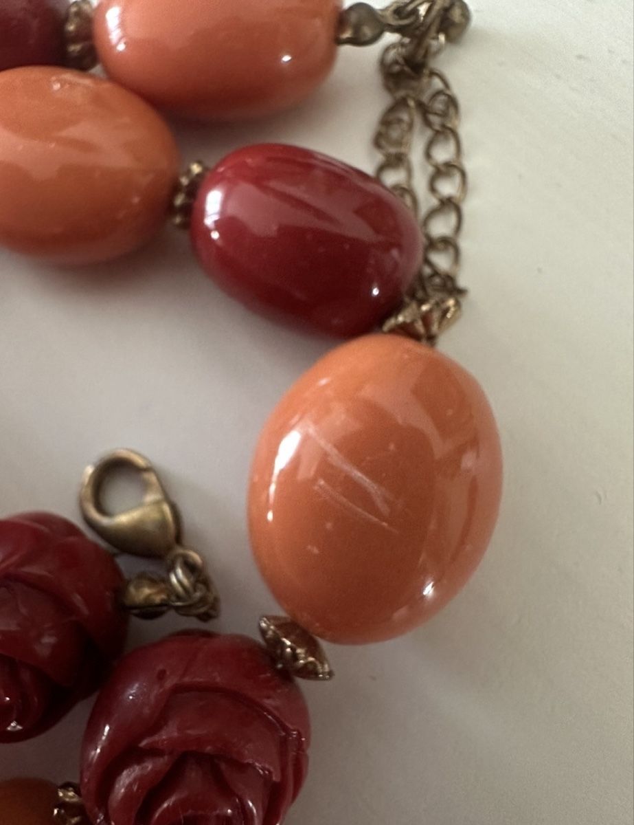 Catenine: Vintage-Halskette aus Lucite- oder Zelluloidperlen – Usato da Affoltern am Albis venduto da Sveta75 2