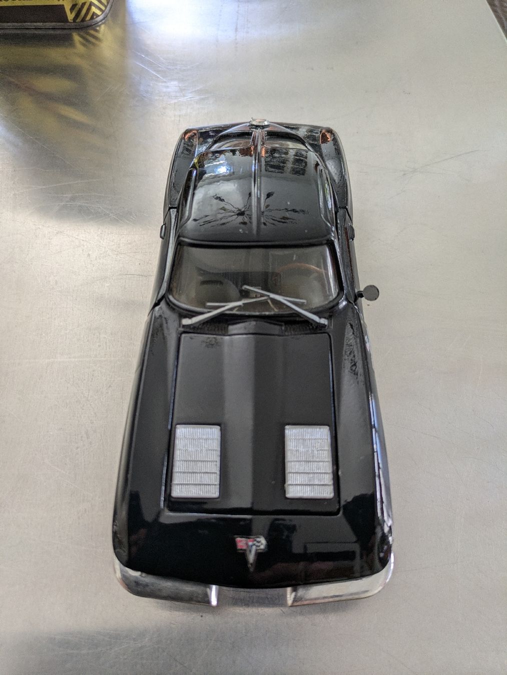 Chevrolet Modellini d'auto: Corvette Stingray 1:24 Modell Sammler Auto schwarz  – Usato da Ermatingen venduto da trendyquitaeten 6